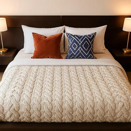 Modern Penthouse With 2 Bedroom & 2 Terraces By Seafront Walk