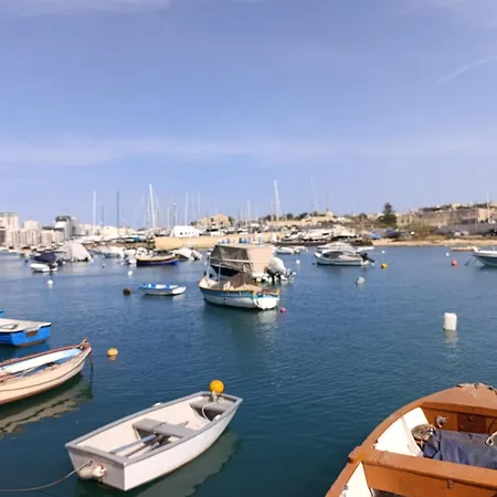 Modern Penthouse With 2 Bedroom & 2 Terraces By Seafront Walk