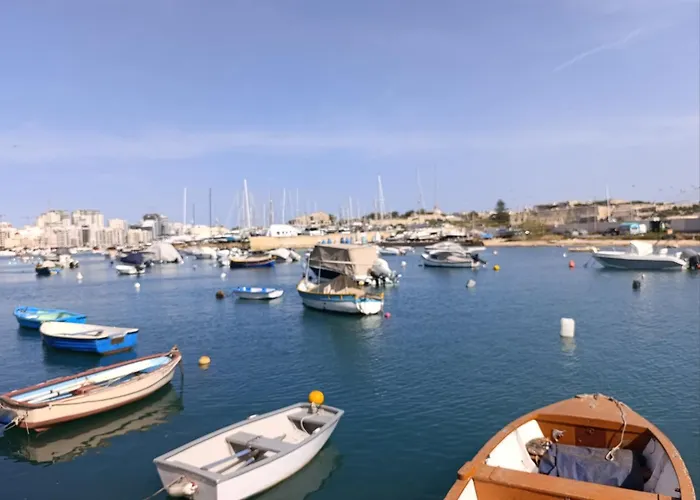 Modern Penthouse With 2 Bedroom & 2 Terraces By Seafront Walk