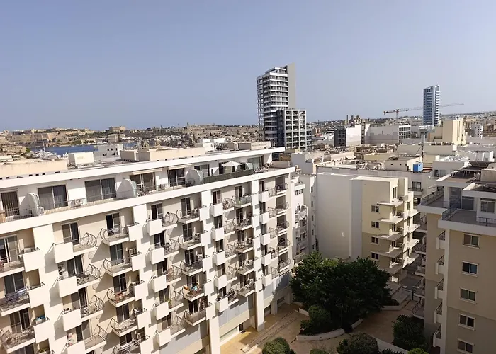 Modern Penthouse With 2 Bedroom & 2 Terraces By Seafront Walk Appartamento *